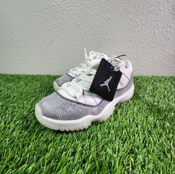 Air Jordan 11 Retro \
